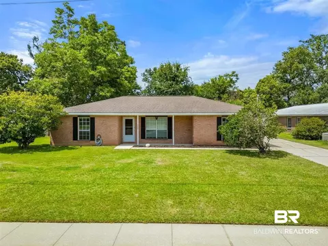 522 W Ariel Ave, Foley, AL 36535