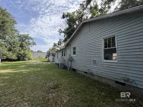 158 3rd Ave, Chickasaw, AL 36611 photo 8