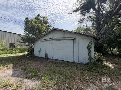 158 3rd Ave, Chickasaw, AL 36611 photo 10