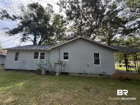 Exterior - 158 3rd Ave, Chickasaw, AL 36611 photo 3 of 5