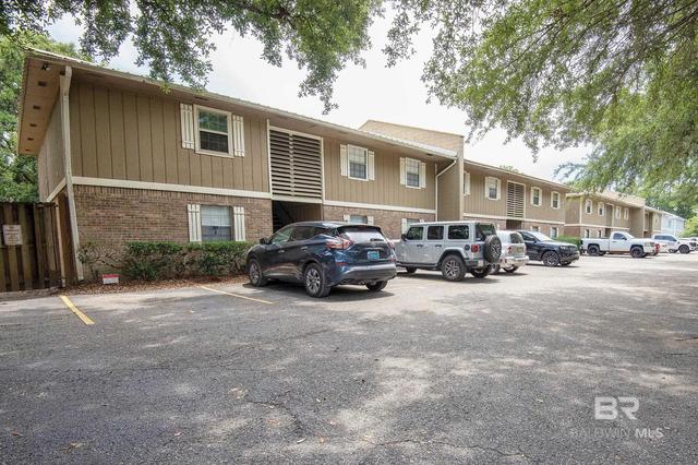 125 E 22nd Ave #2, Gulf Shores, AL 36542
