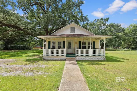615 W Section Ave, Foley, AL 36535