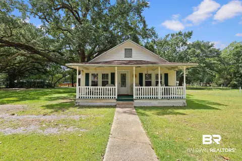 615 W Section Ave, Foley, AL 36535