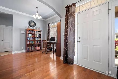 Entry Way - 3910 Trumbull Ct, Mobile, AL 36619 photo 2 of 5