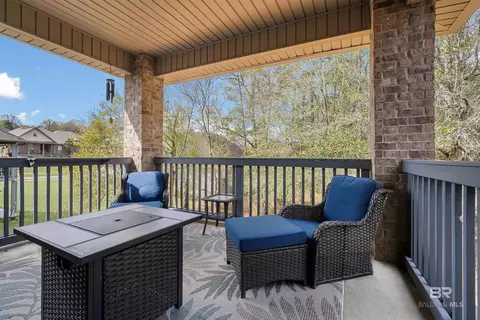 Exterior - 3910 Trumbull Ct, Mobile, AL 36619 photo 3 of 6
