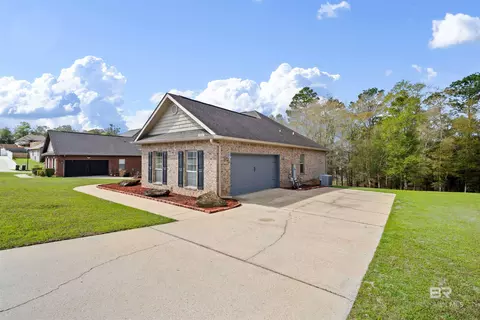 Exterior - 3910 Trumbull Ct, Mobile, AL 36619 photo 2 of 6