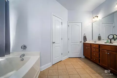 Entry Way - 3910 Trumbull Ct, Mobile, AL 36619 photo 5 of 5