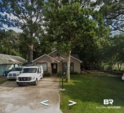 437 Palmetto Ct, Gulf Shores, AL 36542