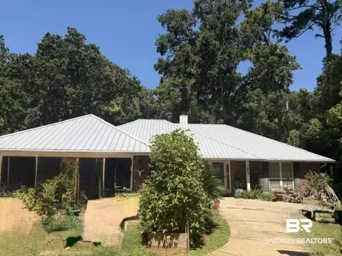 604 S Church St, Fairhope, AL 36532