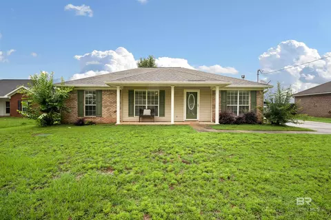 13340 S Copeland Island Dr, Mobile, AL 36695
