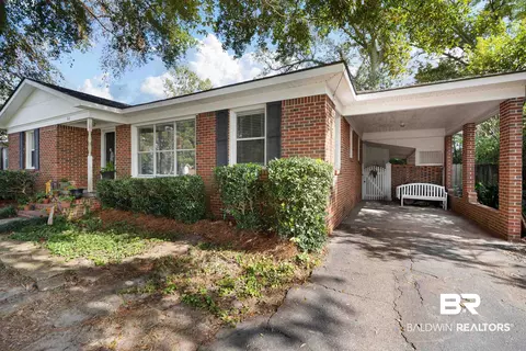 Exterior - 511 E Barksdale Dr, Mobile, AL 36606 photo 3 of 7