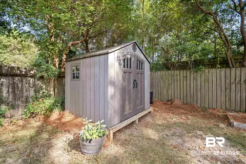 Exterior - 511 E Barksdale Dr, Mobile, AL 36606 photo 7 of 7