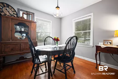 Dining - 511 E Barksdale Dr, Mobile, AL 36606 photo 2 of 2
