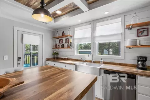 Kitchen - 8221 Mobile Ave, Perdido Beach, AL 36560 photo 5 of 5
