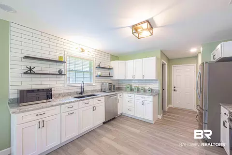 Kitchen - 138 Lakeview Loop, Daphne, AL 36526 photo 2 of 6