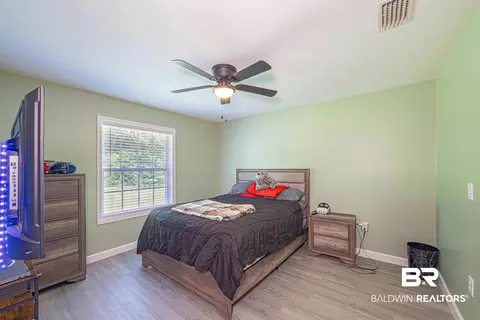 Bedroom - 138 Lakeview Loop, Daphne, AL 36526 photo 4 of 9