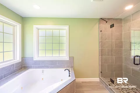 Bath - 138 Lakeview Loop, Daphne, AL 36526 photo 3 of 6