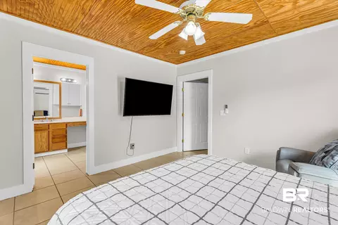 Bedroom - 603 E Walker Ave, Foley, AL 36535 photo 5 of 5