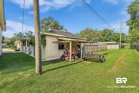 Exterior - 603 E Walker Ave, Foley, AL 36535 photo 7 of 10