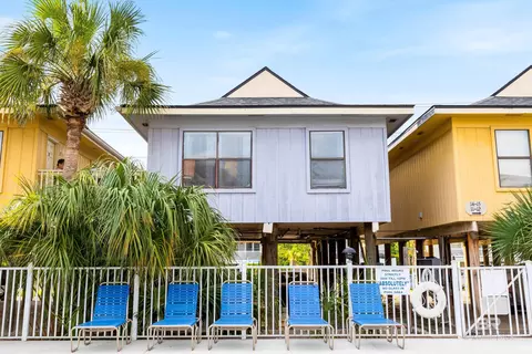 620 W Beach Blvd #17A, Gulf Shores, AL 36542