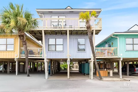 620 W Beach Blvd #2A, Gulf Shores, AL 36542