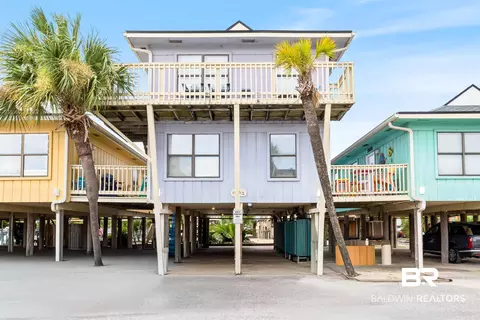620 W Beach Blvd #2A, Gulf Shores, AL 36542