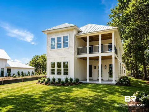 2613 Chastain St, Gulf Shores, AL 36542