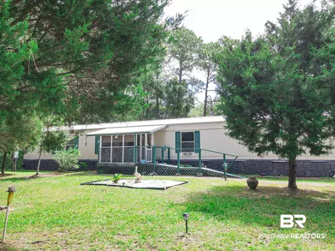 7672 Claremont Dr, Foley, AL 36535