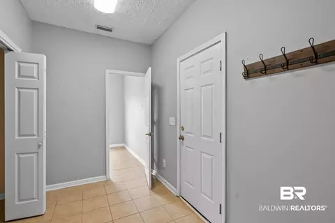 Entry Way - 9360 Bingham St, Elberta, AL 36530 photo 7 of 9