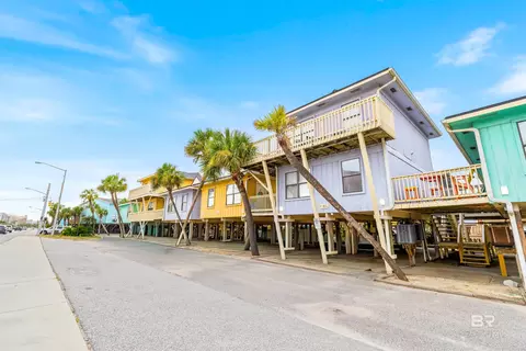 620 W Beach Blvd #1A, Gulf Shores, AL 36542