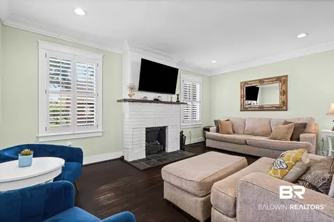 2456 Dauphin St, Mobile, AL 36606 photo 2