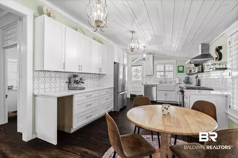 2456 Dauphin St, Mobile, AL 36606 photo 6