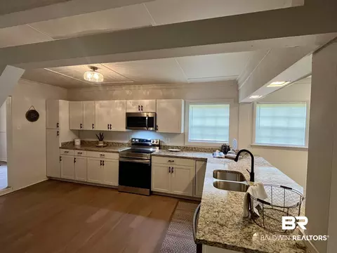 Kitchen - 3105 Bryant Rd, Mobile, AL 36605 photo 1 of 8