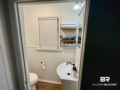 Bath - 3105 Bryant Rd, Mobile, AL 36605 photo 1 of 3