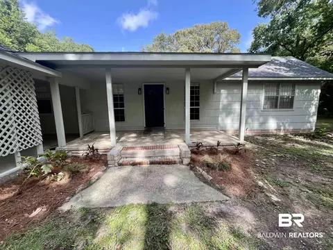 Exterior - 3105 Bryant Rd, Mobile, AL 36605 photo 2 of 8