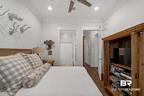 Bedroom - 385 Fruit Tree Ln, Fairhope, AL 36532 photo 4 of 5