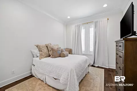 Bedroom - 385 Fruit Tree Ln, Fairhope, AL 36532 photo 5 of 5