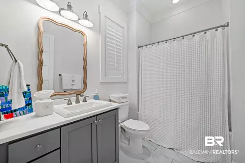 Bath - 385 Fruit Tree Ln, Fairhope, AL 36532 photo 4 of 5