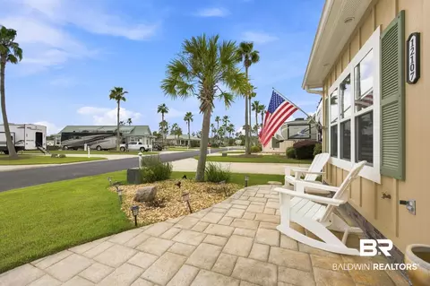 Exterior - 12107 Gateway Dr, Elberta, AL 36530 photo 3 of 10