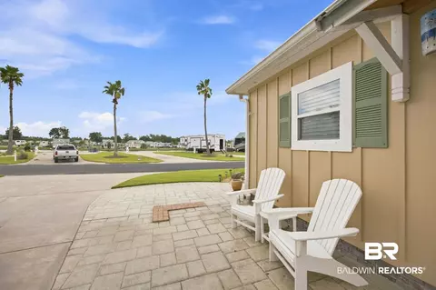Exterior - 12107 Gateway Dr, Elberta, AL 36530 photo 6 of 10