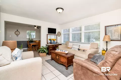 4118 Latimer Ln, Mobile, AL 36609 photo 2