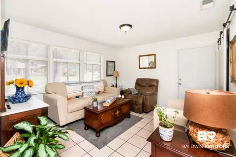 4118 Latimer Ln, Mobile, AL 36609 photo 3
