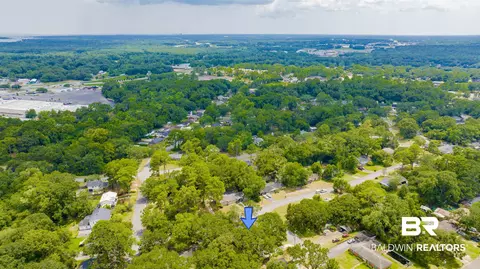 View/Area - 3109 Grishilde Dr, Mobile, AL 36693 photo 9 of 10