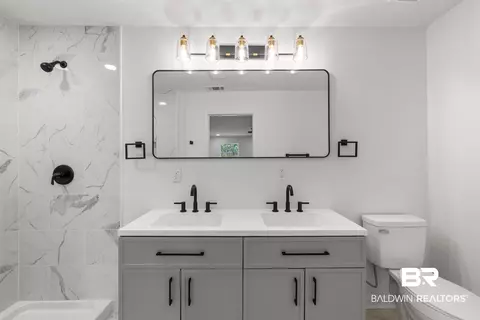 Bath - 3109 Grishilde Dr, Mobile, AL 36693 photo 1 of 5