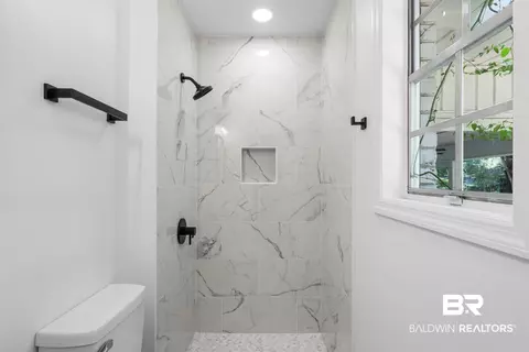 Bath - 3109 Grishilde Dr, Mobile, AL 36693 photo 5 of 5
