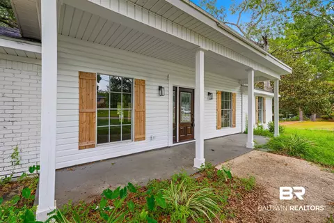 Exterior - 3109 Grishilde Dr, Mobile, AL 36693 photo 2 of 3