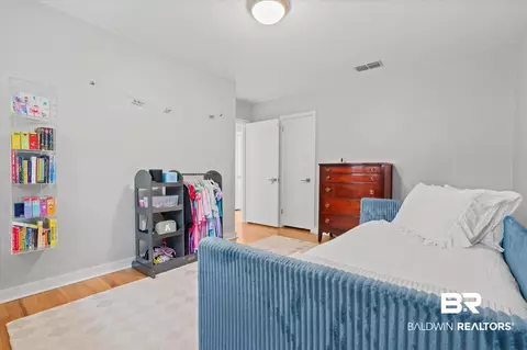 Bedroom - 637 Chelsea Dr, Mobile, AL 36608 photo 6 of 8