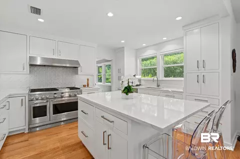 Kitchen - 637 Chelsea Dr, Mobile, AL 36608 photo 1 of 4