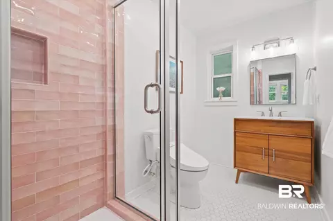 Bath - 637 Chelsea Dr, Mobile, AL 36608 photo 3 of 4