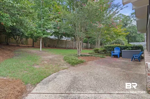 Exterior - 637 Chelsea Dr, Mobile, AL 36608 photo 2 of 4